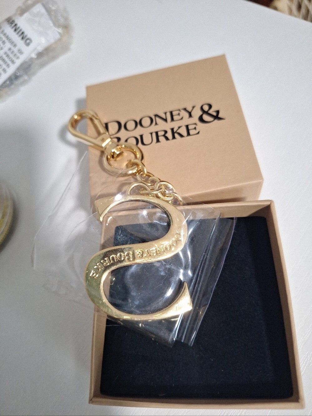Dooney and Bourke Gold Tone Keychain, Alphabet Letter "S", NWT, Purse Charm - Picture 2 of 4